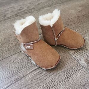 Sheepskin booties size 6 months